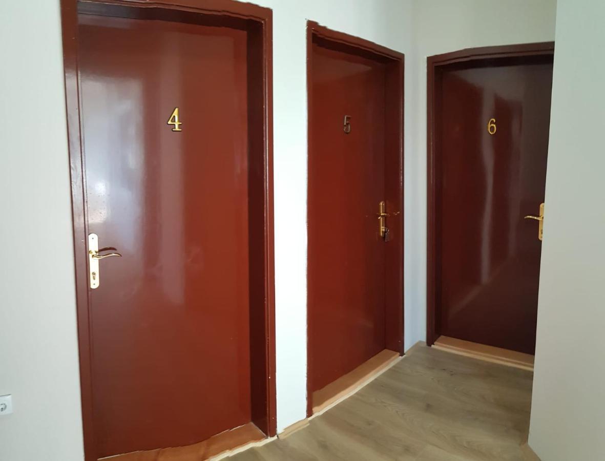 Tabacco Rooms Obrenovac  Extérieur photo