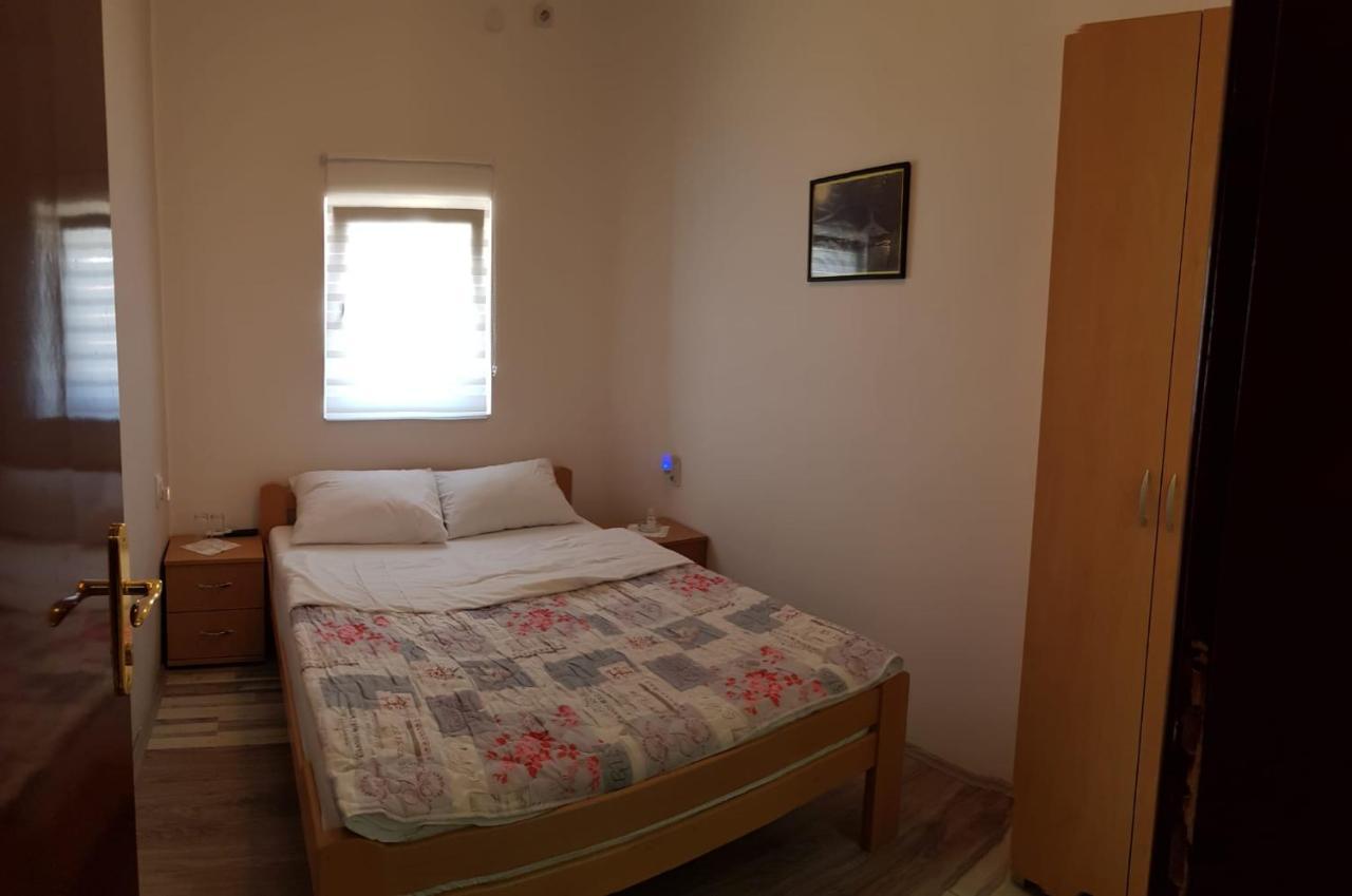 Tabacco Rooms Obrenovac  Extérieur photo