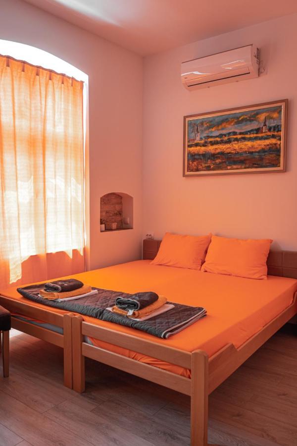 Tabacco Rooms Obrenovac  Extérieur photo
