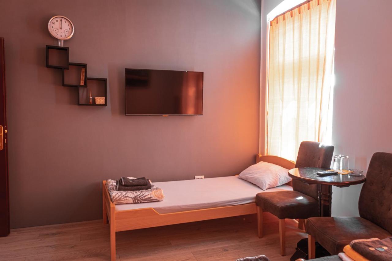Tabacco Rooms Obrenovac  Extérieur photo